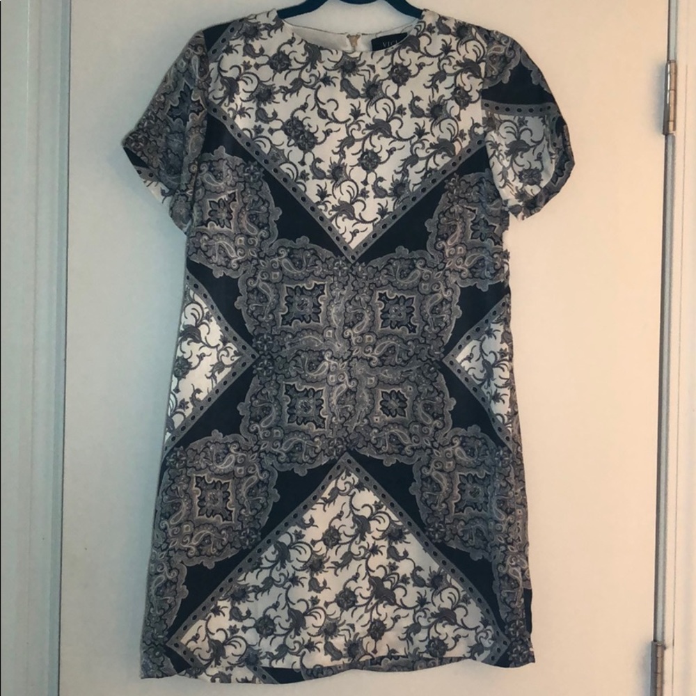 Vici Dolls short sleeved silk dress